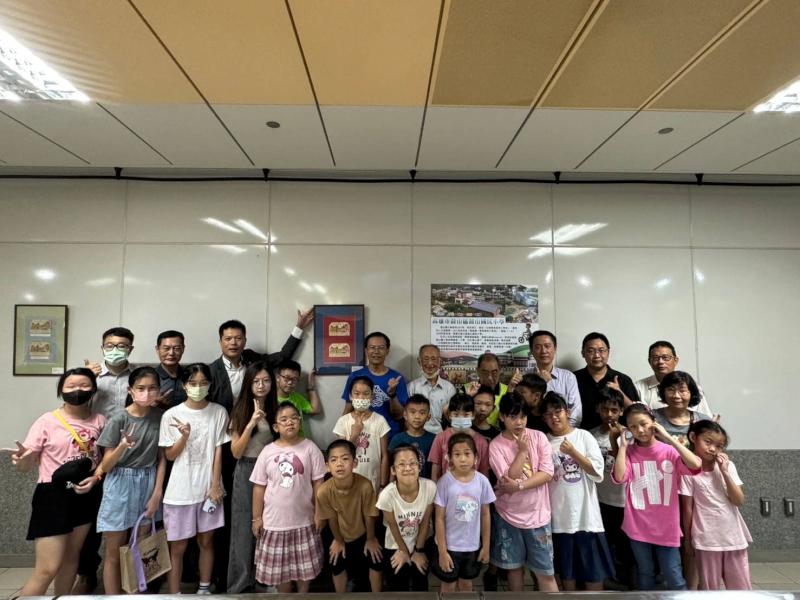 高市鼓山國小哈瑪星町美藝文展