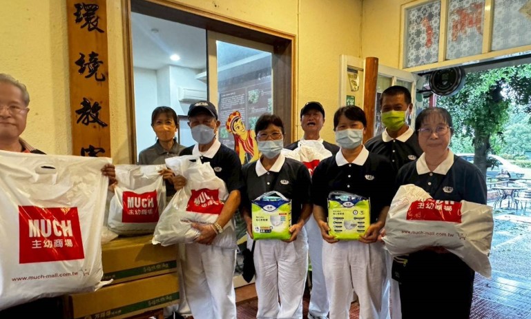 高市山區豪雨傳災   慈濟送衣送糧持續馳援