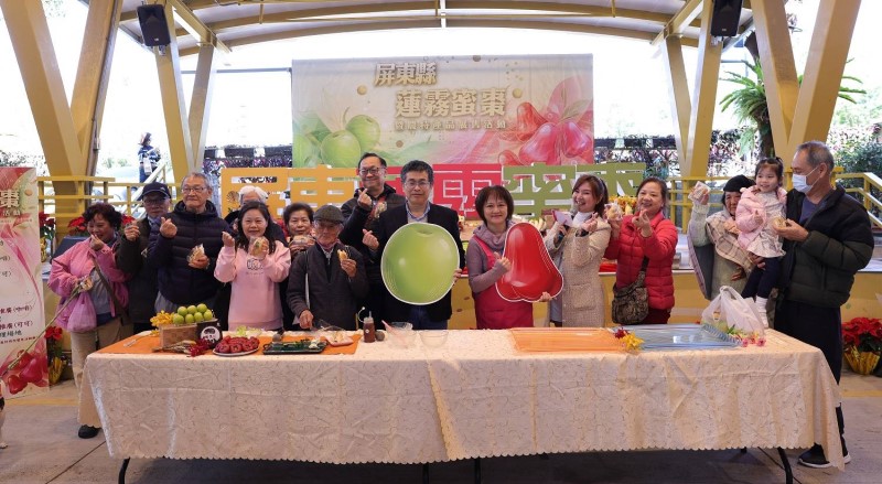 屏東週甜蜜登場！蓮霧蜜棗麵包台北希望廣場熱情開賣