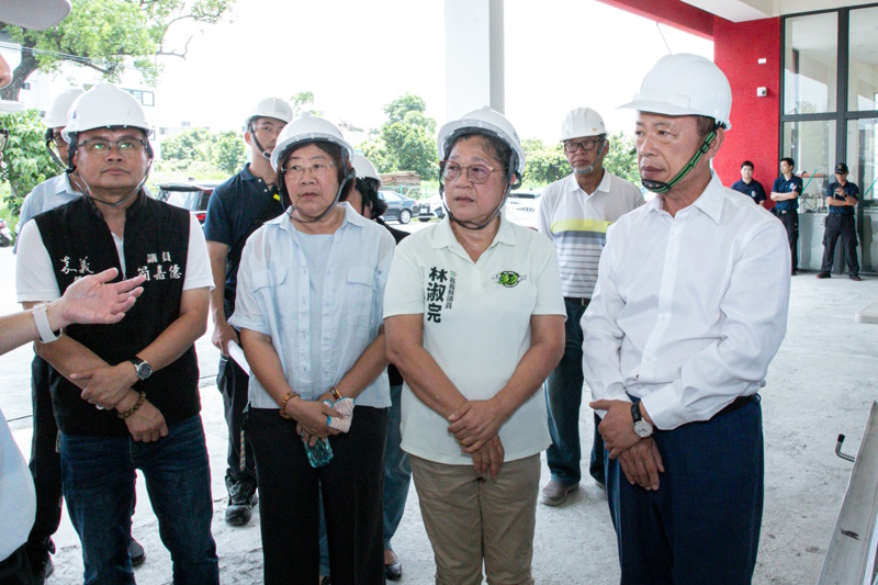 嘉義縣消防局民雄分隊新廳舍即將完工 縣長翁章梁視察工程進度
