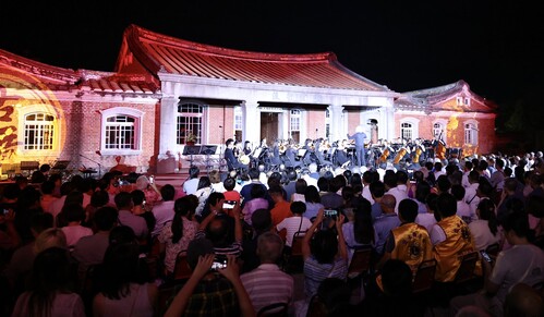 台南後壁古蹟黃家古厝中秋音樂會28週年熱場