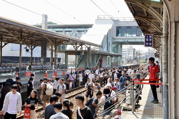 main news photo