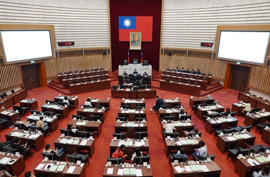 全國首例!議會通過「高雄市碳預算(2025年-2026年)」
