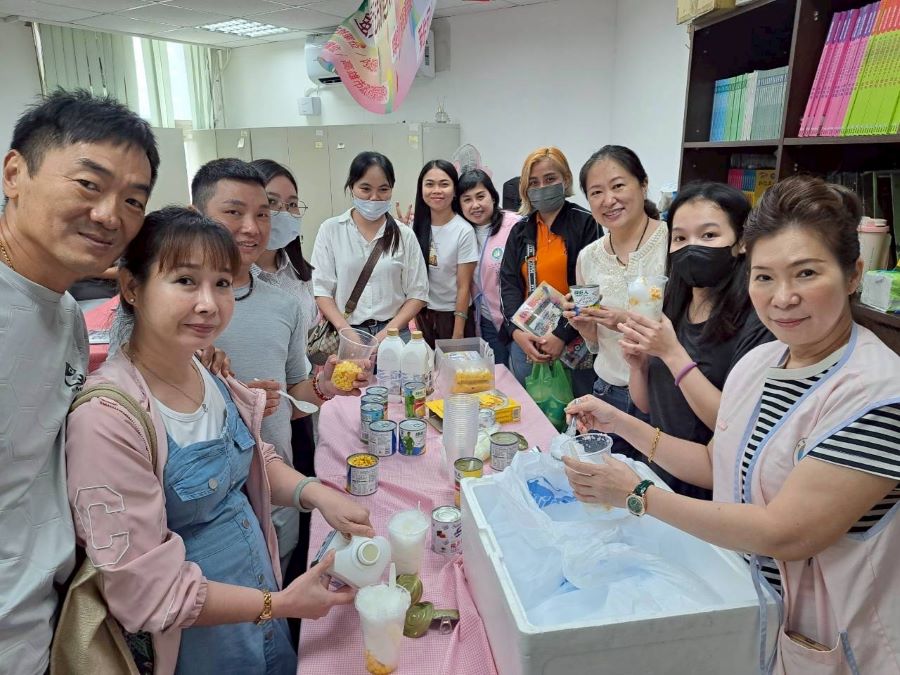 多元文化交流講座 邀賴愛仁前處長談臺菲融合 現場製作菲式玉米剉冰 