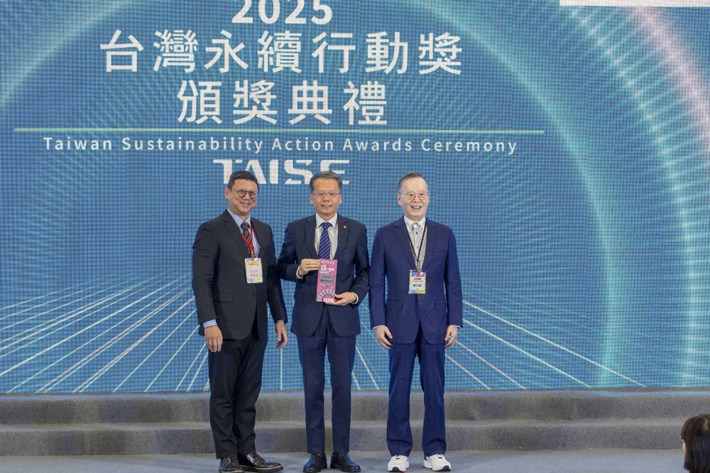 長榮航空獲頒2025《台灣永續行動獎》及《台北金鵰微電影獎》雙項肯定 展現綠能永續行動力