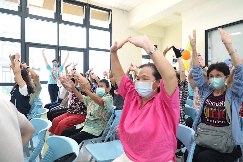 鼓勵長輩出門 培養體力、腦力、社會力 嘉市湖康社區照顧關懷據點巷弄長照站揭牌 湖內安康照護新場域