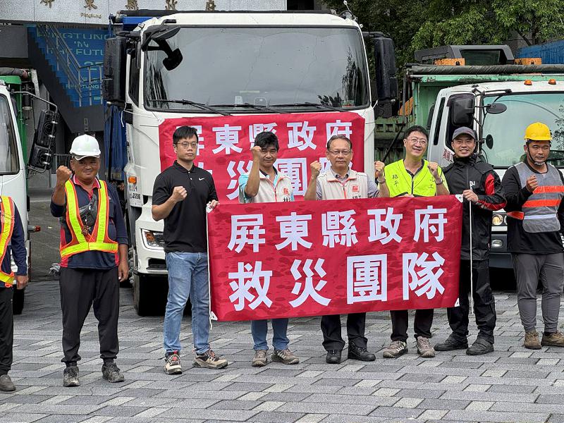 南部齊心抗災 縣長周春米動員22位及多項重型機具 協助台南災後復原