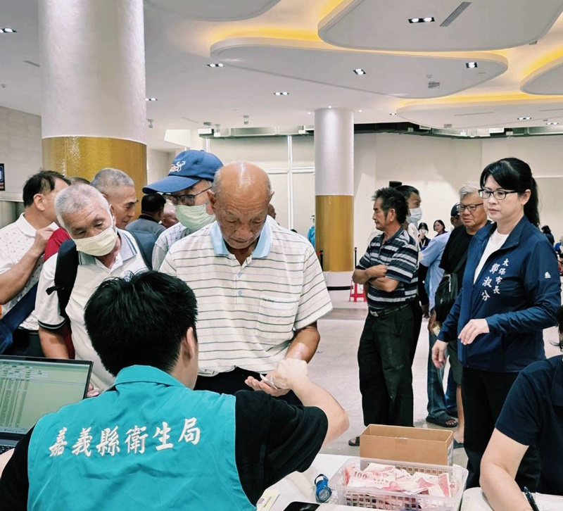 讓長輩換照更便利 太保市公所攜手監理所、衛生所 推動高齡換照一站式服務