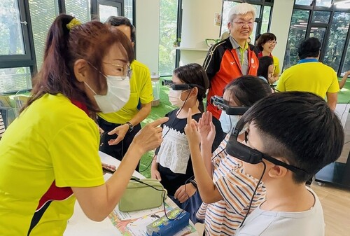 台南虎頭埤智慧眼鏡AI蟋蟀先上線服務