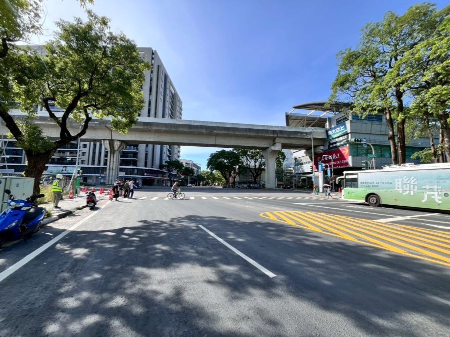 楠梓金和街拓寬完工 串聯後勁捷運與公園新風貌