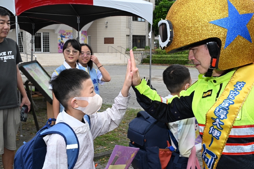 全國「交通安全月」啟動 嘉市警局開學週總動員全力守護學童安全