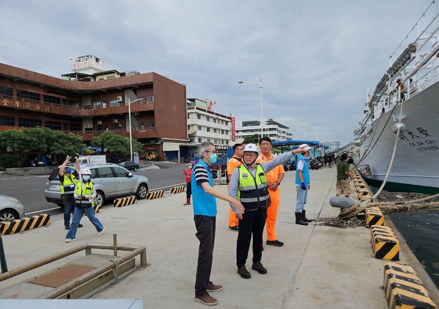 因應中度颱風「鳳凰」侵襲，高雄港務分公司邀集港區公民營單位召開防颱應變會議
