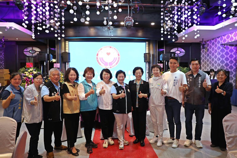 公私力量互補、互助 嘉義市嘉邑行善團慶祝60周年優秀義工表揚暨會員聯誼感恩餐會