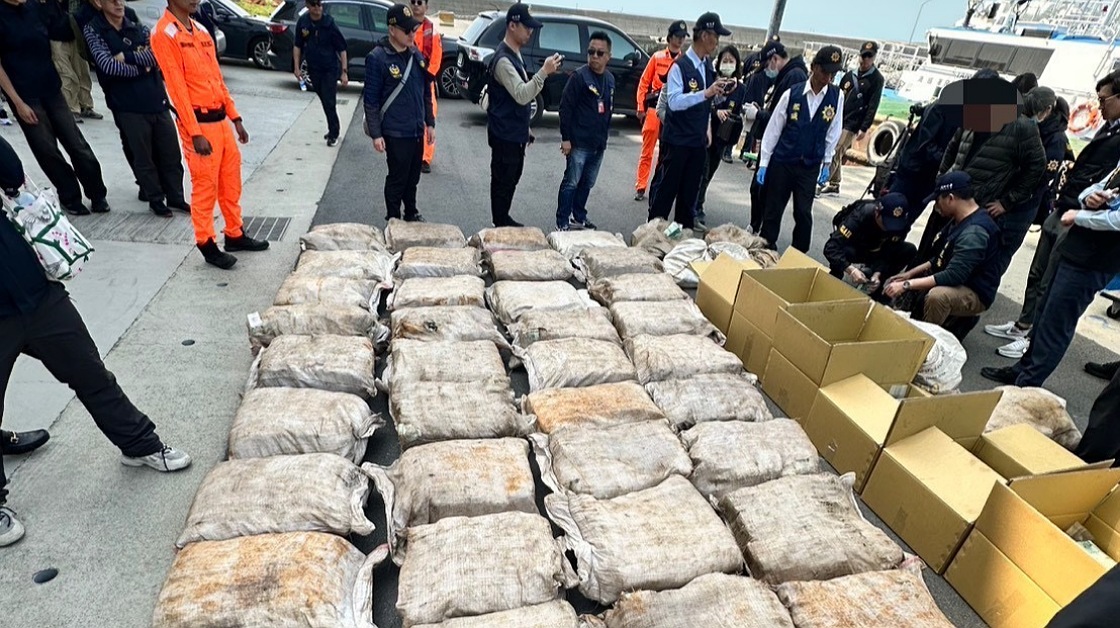 不畏強風巨浪怒海緝毒! 檢警聯手破獲1.6噸愷他命走私案