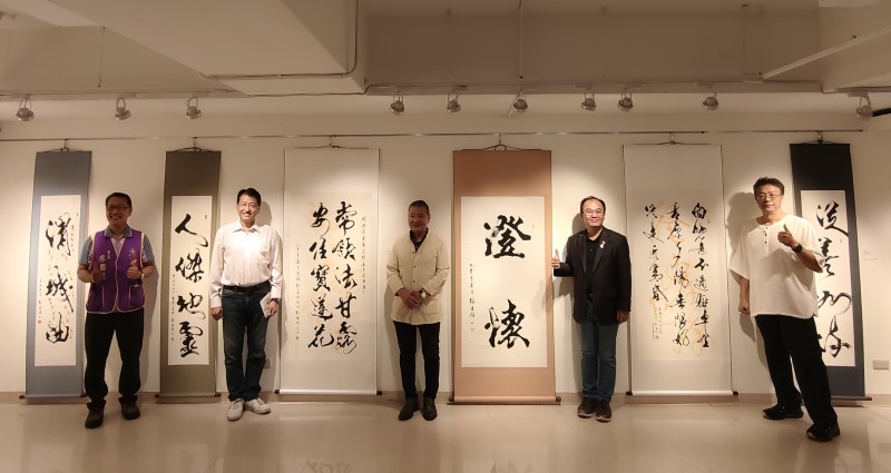 12至80歲同台展藝 張吉雄師生書法聯展開幕