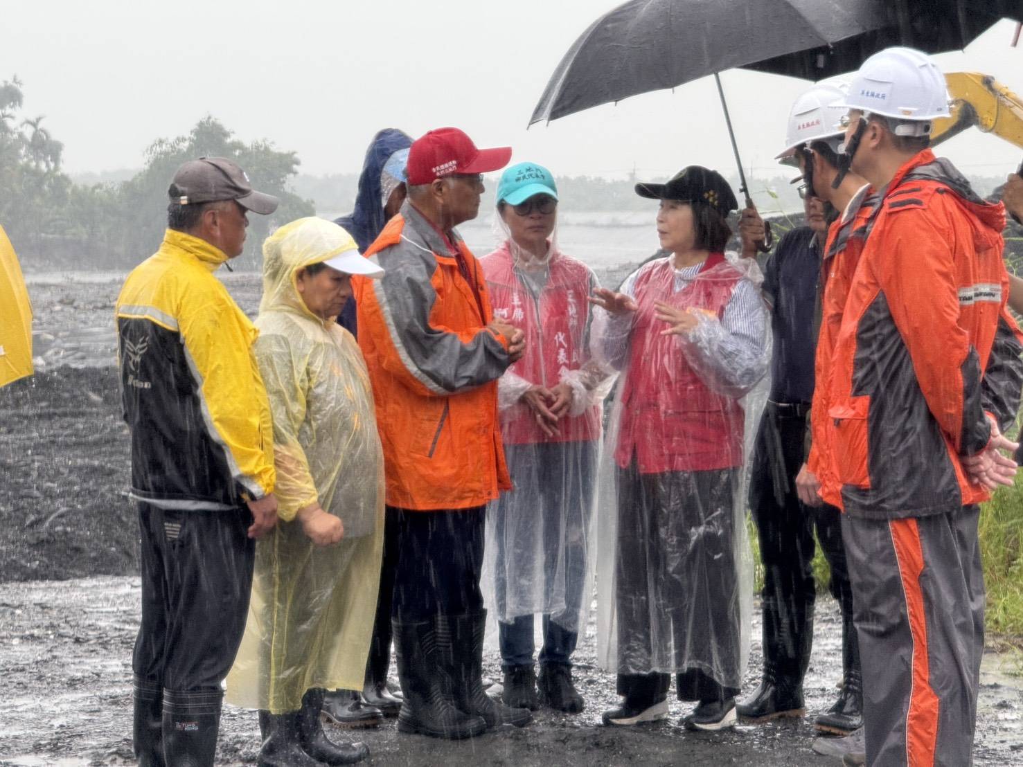  嚴防午後強降雨致災 屏縣府全力清淤排水、嚴陣以待