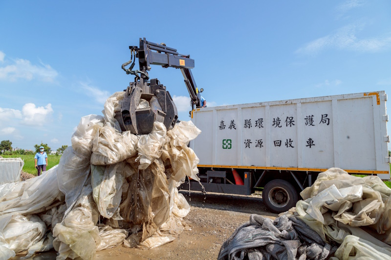 守護環境打造農業永續 嘉義縣環保局推動免費農膜回收