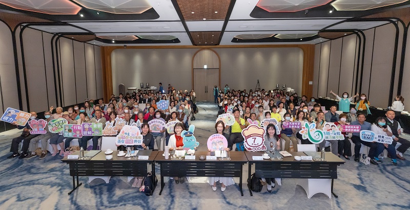 高雄銀髮健身俱樂部長者樂當肌力健身英雄  規律運動6週體適能顯著進步