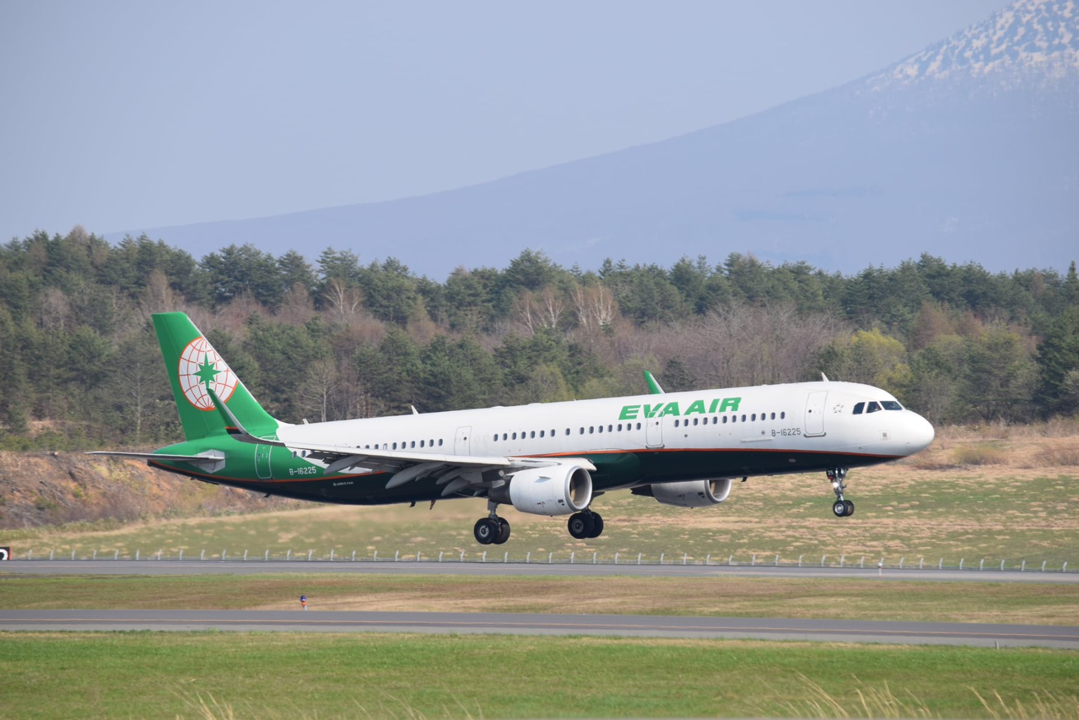 長榮航空10月21日桃園-釜山盛大啟航 即日開賣!