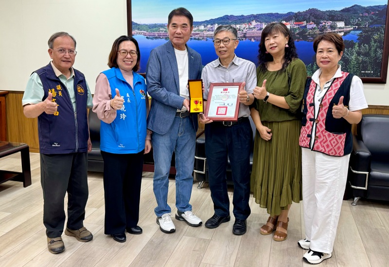main news photo