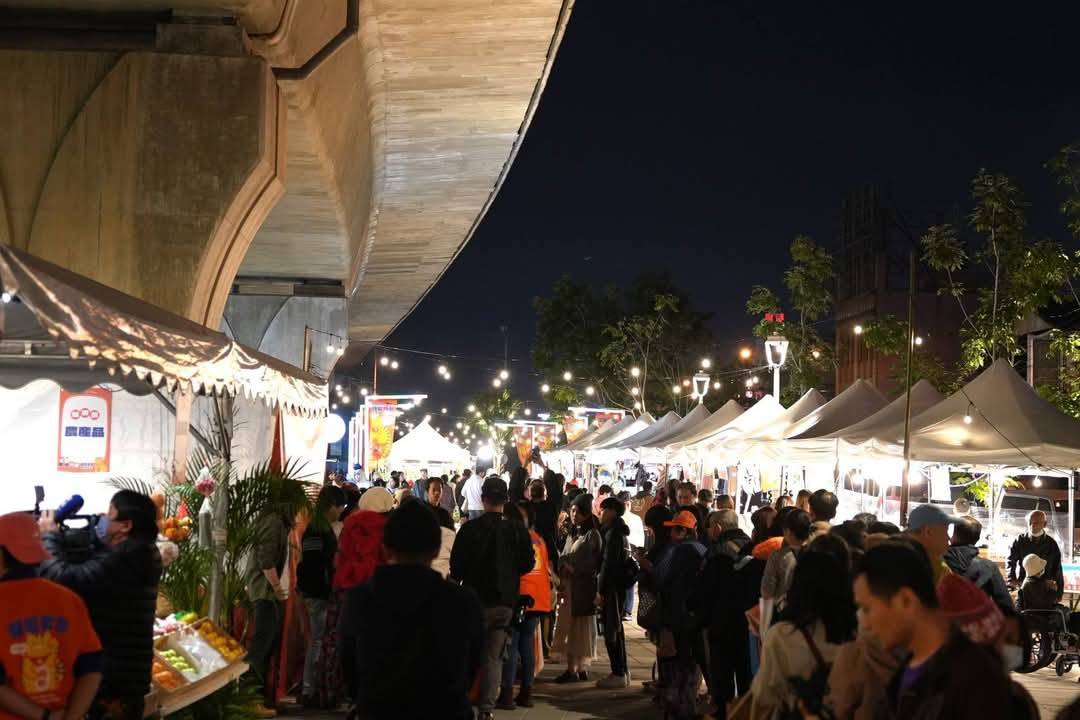 周春米分送貓掌湯圓 屏東NEKO MARKET市集暖呼呼開幕