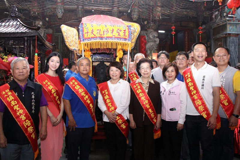 嘉義市迎孔繞境 市長黃敏惠為花蓮祈福、集結民間力量同援花蓮 