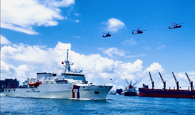 打造韌性臺灣守護三安四海 海巡攜手國防部及空勤總隊 執 行「海安12號」演習展現跨機關聯合應變實力
