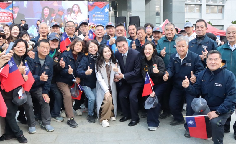 馬年旗開旺、苗栗願景亮　   元旦升旗典禮象徵縣政奔馳向前