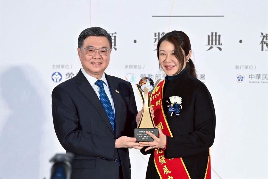 金屬中心以產業最佳學習服務夥伴為願景 獲2025國家人才發展獎肯定