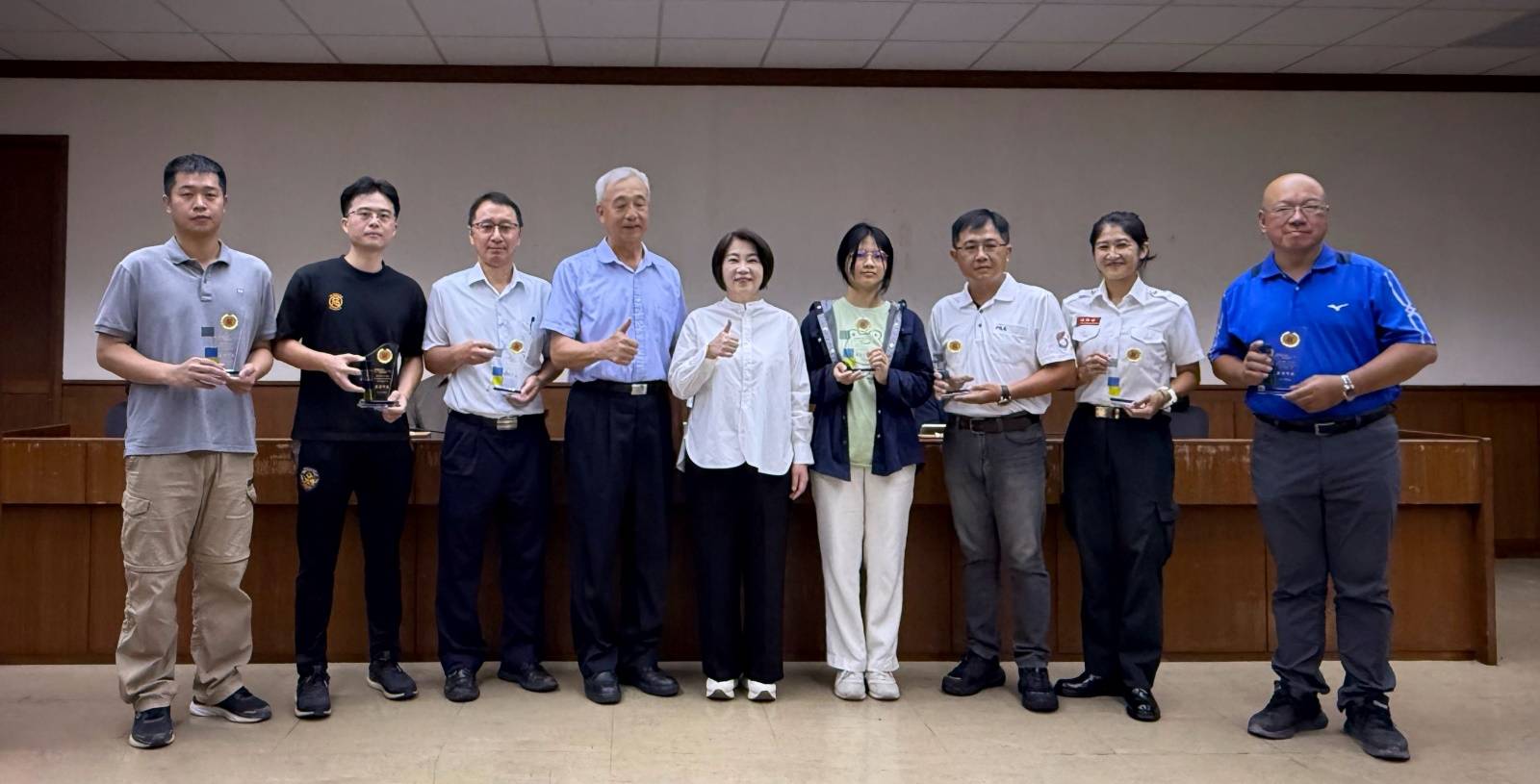 屏縣府表揚7名廉潔楷模人員