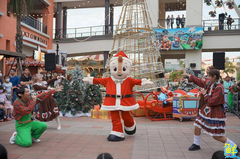 SKM Park Outlets 高雄草衙「雪境童話村」登場  聖誕佈景、品牌優惠一站滿足