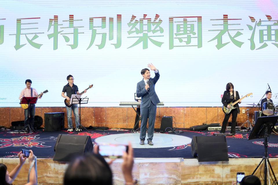 日本專修大學熊本玉名高校訪高市左營高中教育交流 入班觀課體驗走讀校慶典禮