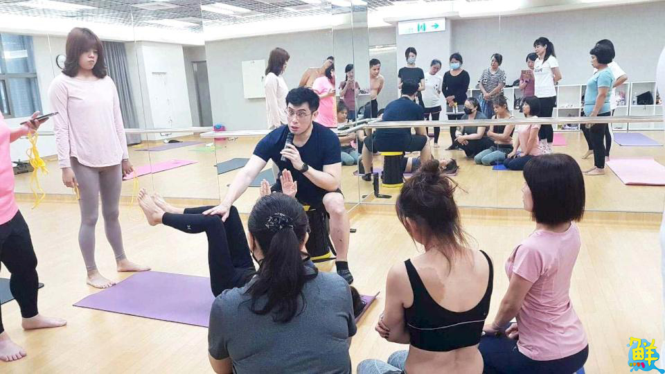 從身走進心  與情緒和解 韋賀鈞老師的心靈哲學：動起身體、整合內在、活出自我