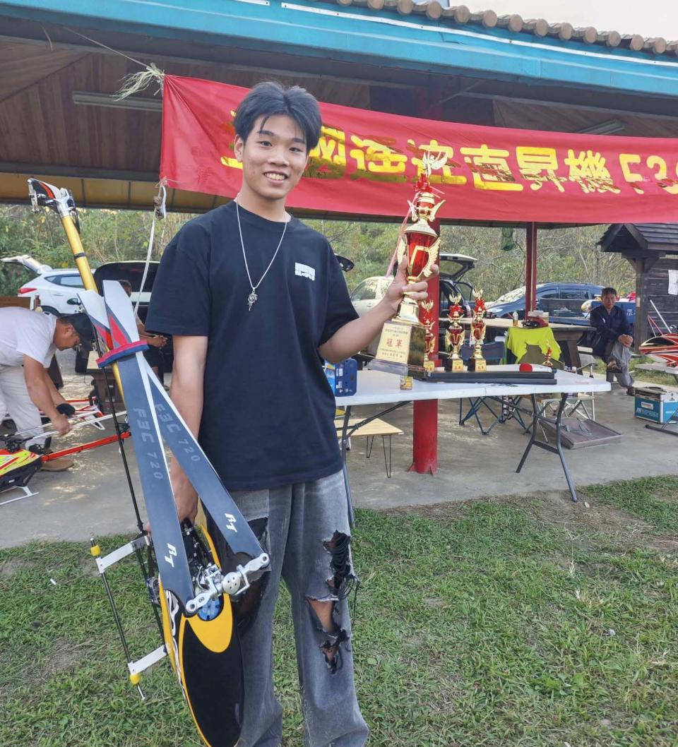 2025年全國遙控直升機F3C錦標賽 高市大榮中學汽車科盧奕凱甲組掄元