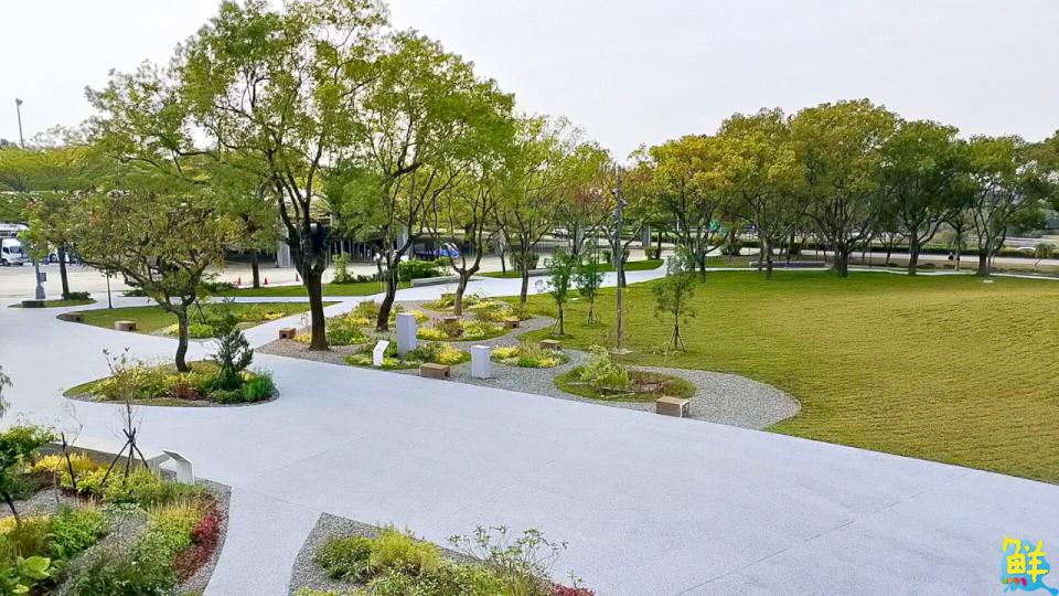 華麗升級!古坑服務區大地希望廣場盛大啟動 童話劇場與氣球展同步限時登場