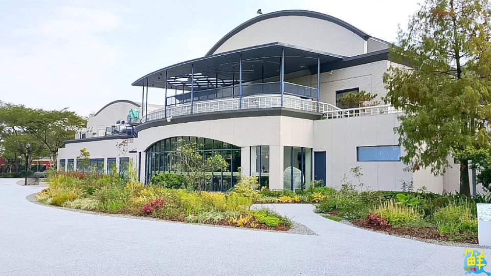 華麗升級!古坑服務區大地希望廣場盛大啟動 童話劇場與氣球展同步限時登場