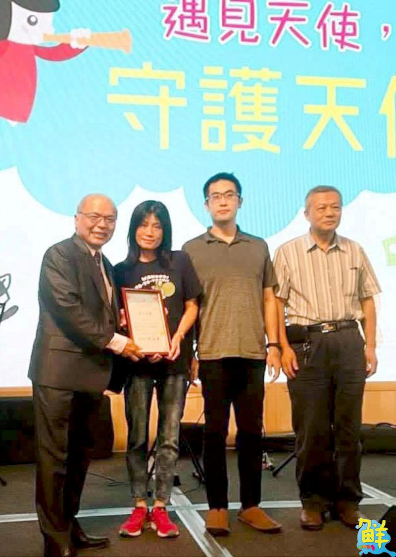 芸芸眾生心中的定海神針 陳懿瑱老師 引導大眾於茫茫塵世中走向安定