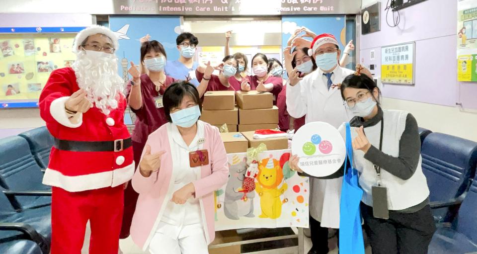 高榮攜手瑞信兒童醫療基金會分送驚喜鞋盒 傳遞聖誕祝福撫慰病童內心