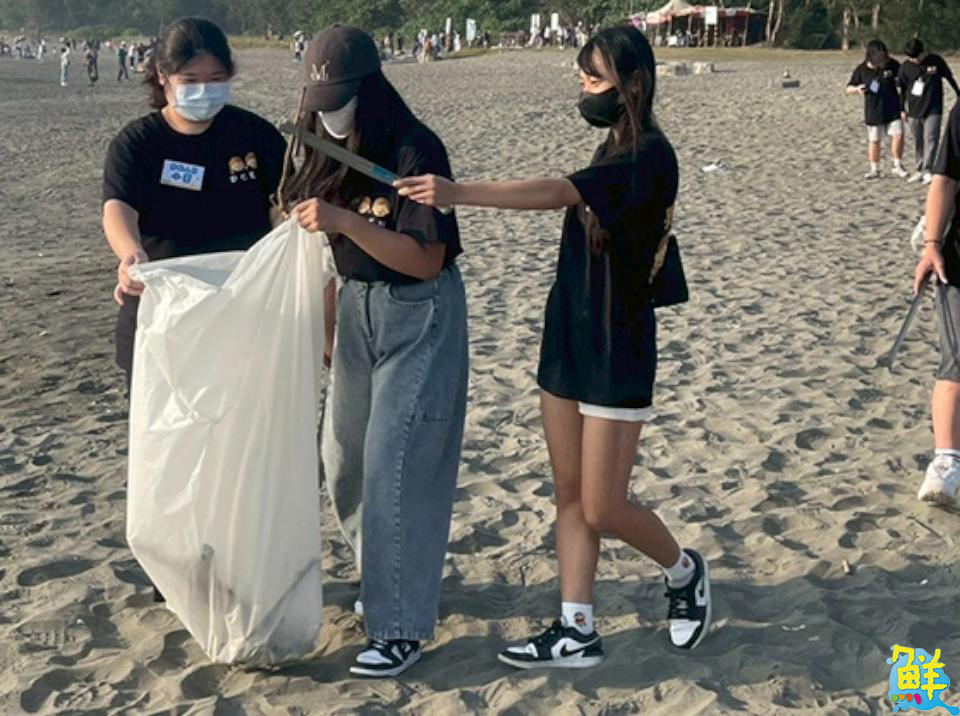 嘉藥幼保系前進漁光島舉辦淨灘行動 守護海洋生態