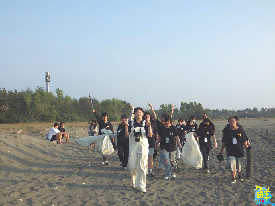 嘉藥幼保系前進漁光島舉辦淨灘行動 守護海洋生態