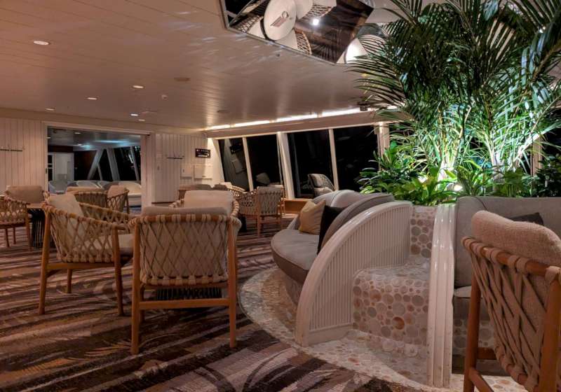 【日本生活旅遊】海上旅程的第二天：盛裝走進音樂廳