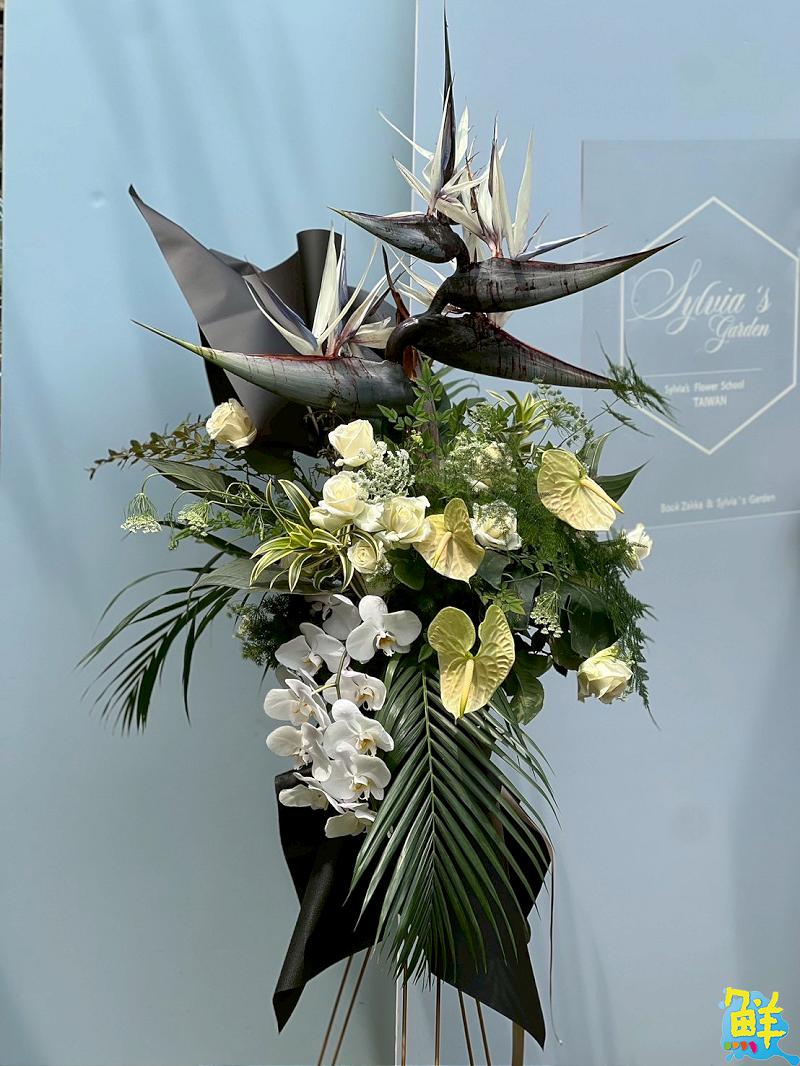 從數位依賴中抽離 重拾現實中的美好 梁維容Esther 以花藝與禪繞畫開啟社會反思