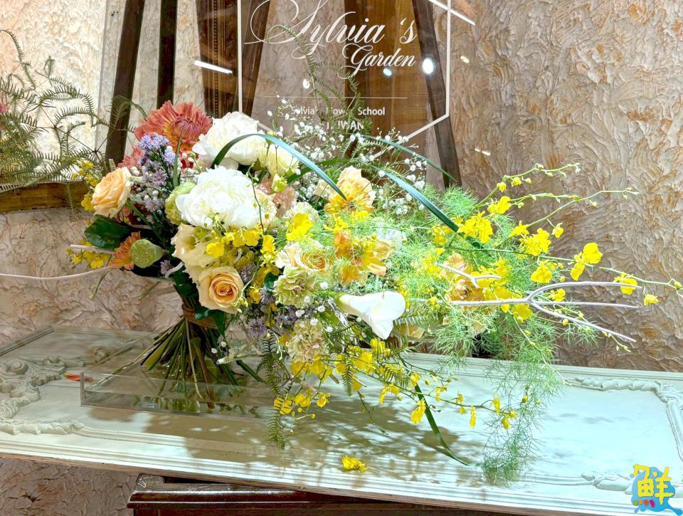 從數位依賴中抽離 重拾現實中的美好 梁維容Esther 以花藝與禪繞畫開啟社會反思