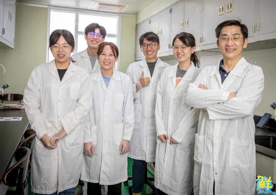 嘉藥於IIIC與台灣技博會共奪4金4銀2銅 展現研發與產學合作堅強實力