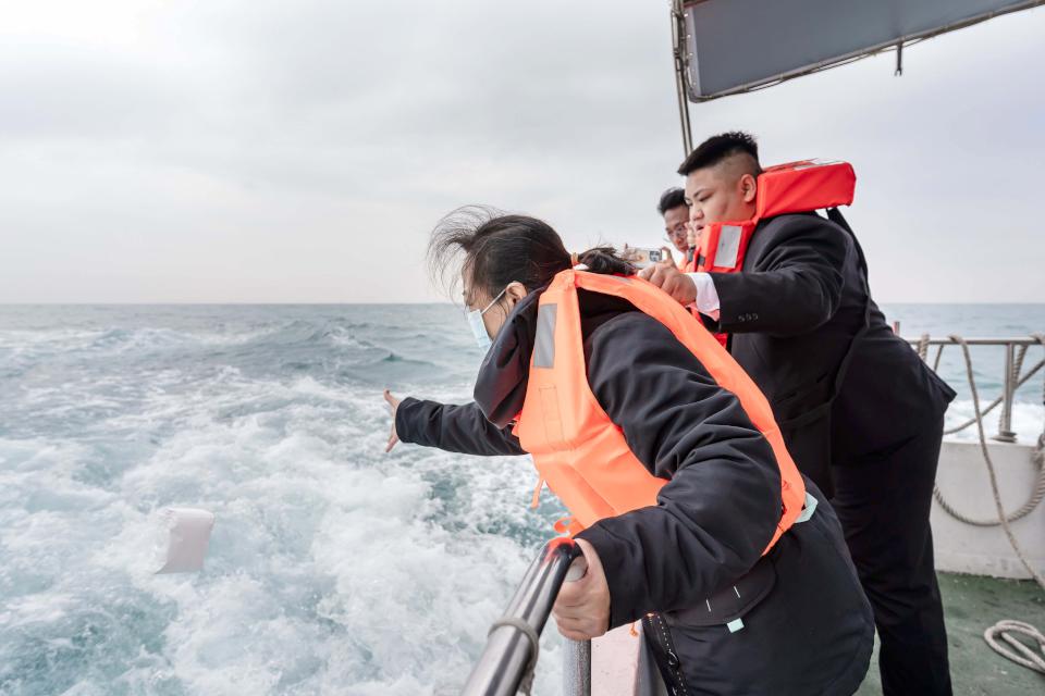 高市民政局114年第4場聯合海葬 累計陪伴103名往生者回歸自然