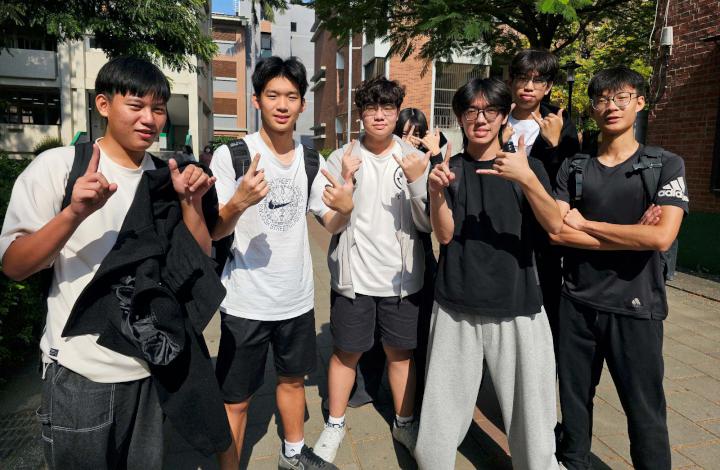 115學年度高中英聽測驗第二次考試高雄二考區110人缺考 2考生違規扣減1題分