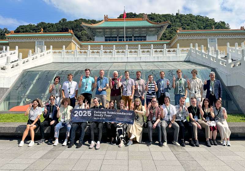 立陶宛2大學24名師生組半導體研習團 參與中山大學主辦9天交流活動