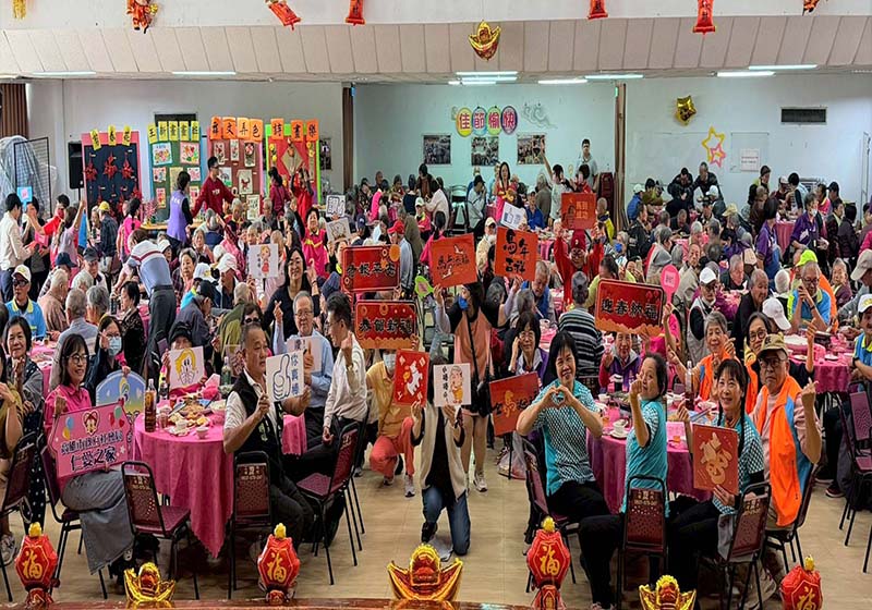 高市社會局仁愛之家攜手華仁社福基金會 邀住民圍爐迎新春