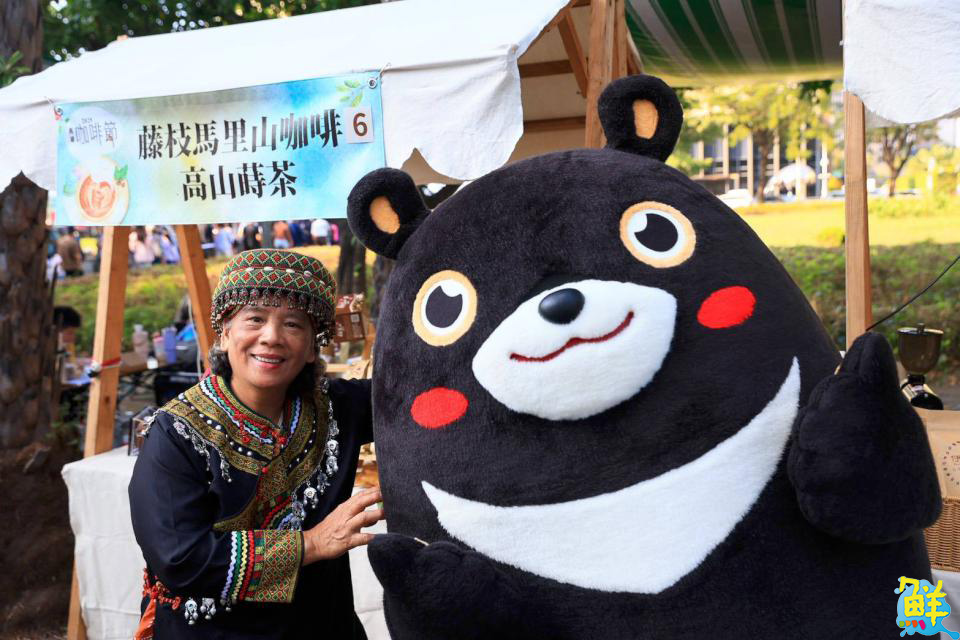 2025高雄咖啡節圓滿落幕 原鄉直送、職人手沖一次滿足 市長陳其邁驚喜現身市集