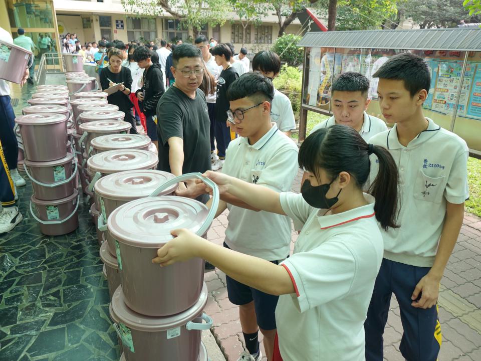 高市中山工商推愛臺灣的新生活運動 4面向6步驟減量廚餘 